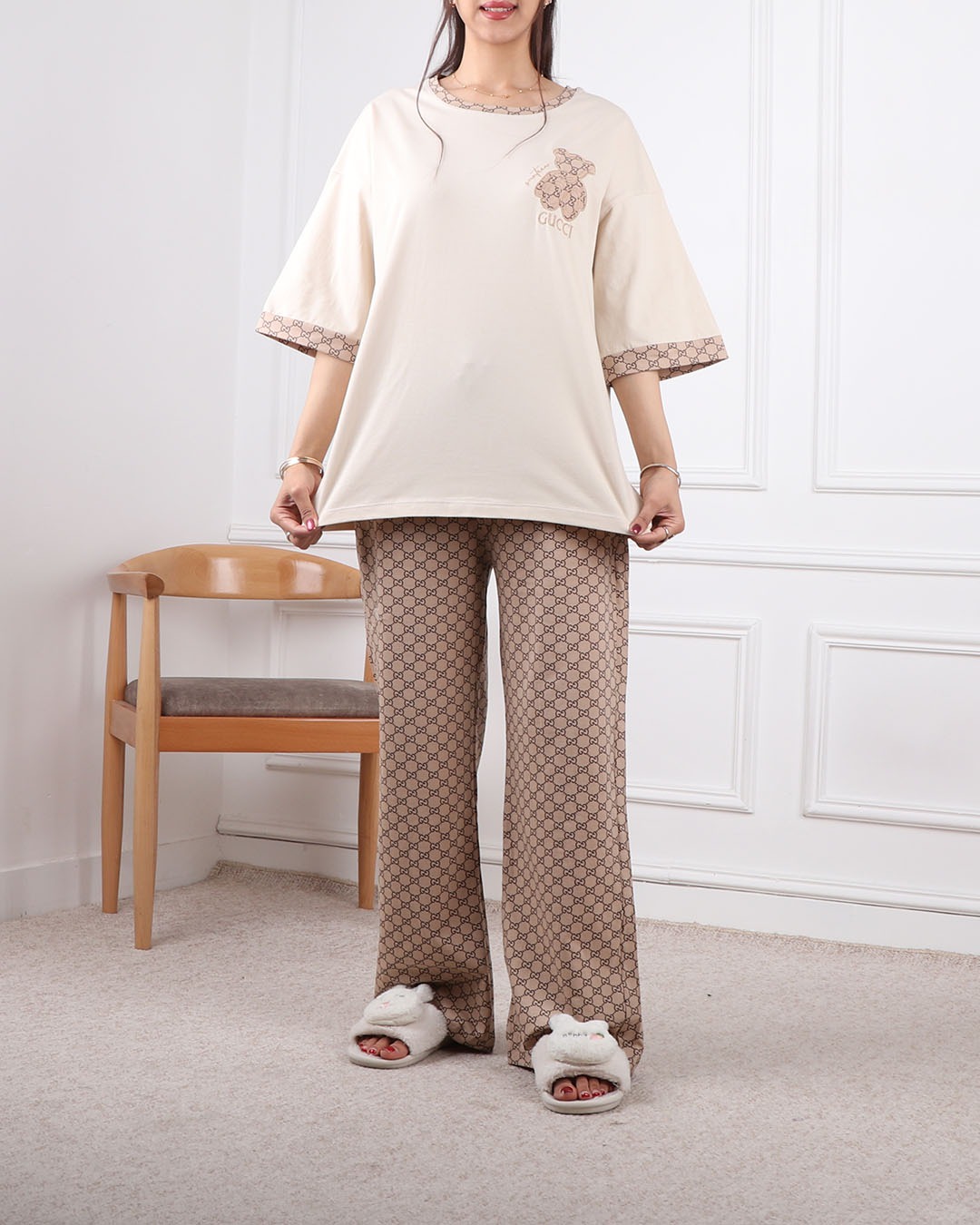 ست تیشرت وشلوار بگ گو.چی خرس شیری کد 2433