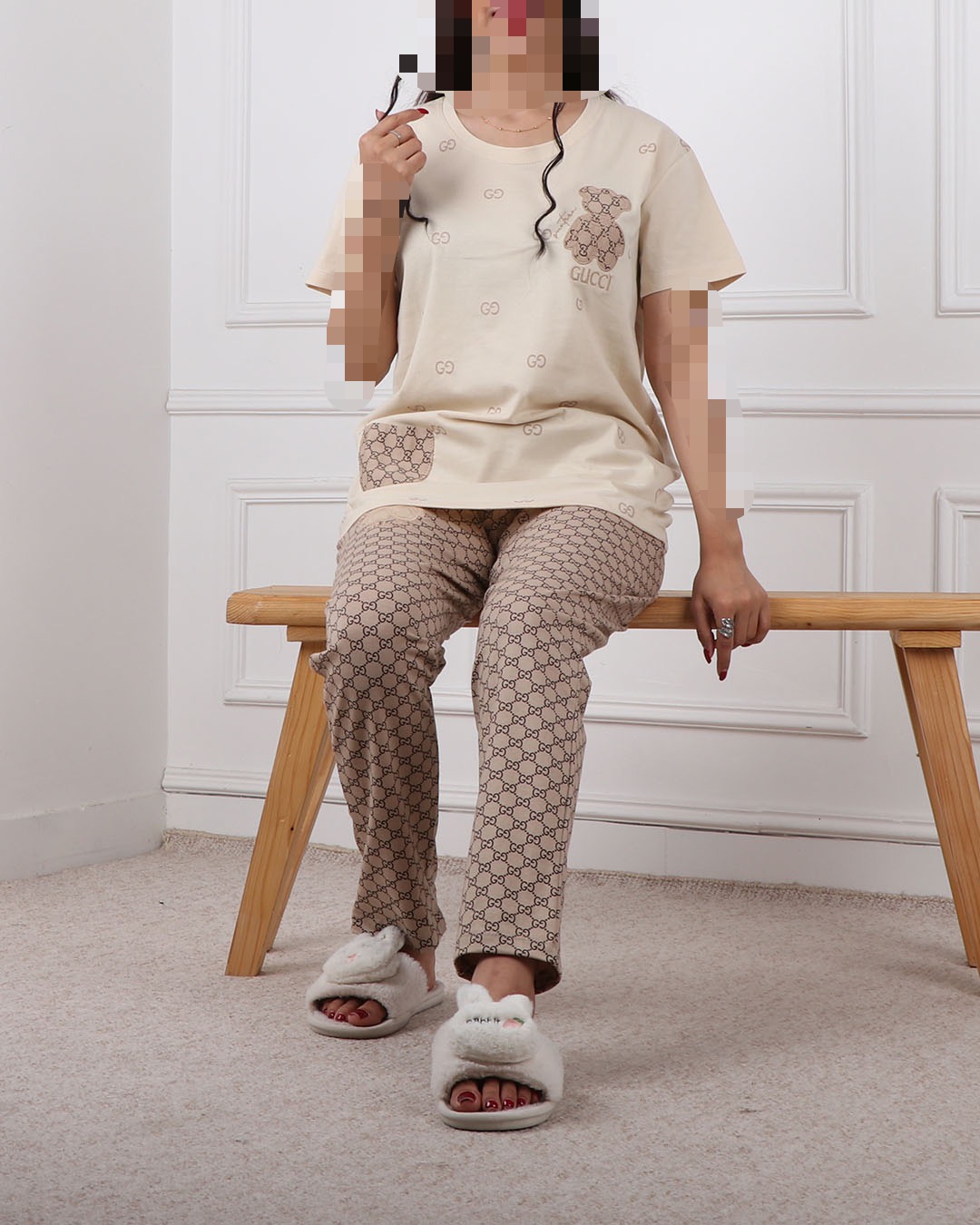 ست تیشرت وشلوار گوچی جیبدار شیری کد 2386